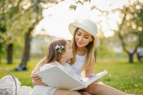 Guide pour choisir le bon album photo pour votre fille